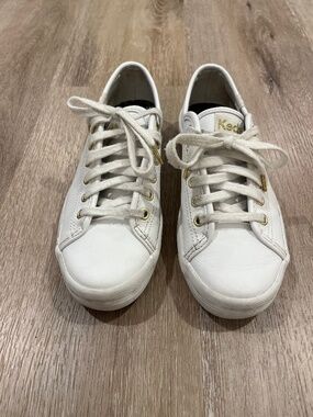 Keds Kickstart Leather Lace Up Women’s 5.5 medium